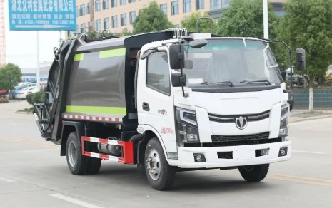 飛碟奧馳國(guó)六6方壓縮式垃圾車(chē)_壓縮式垃圾車(chē)生產(chǎn)廠家